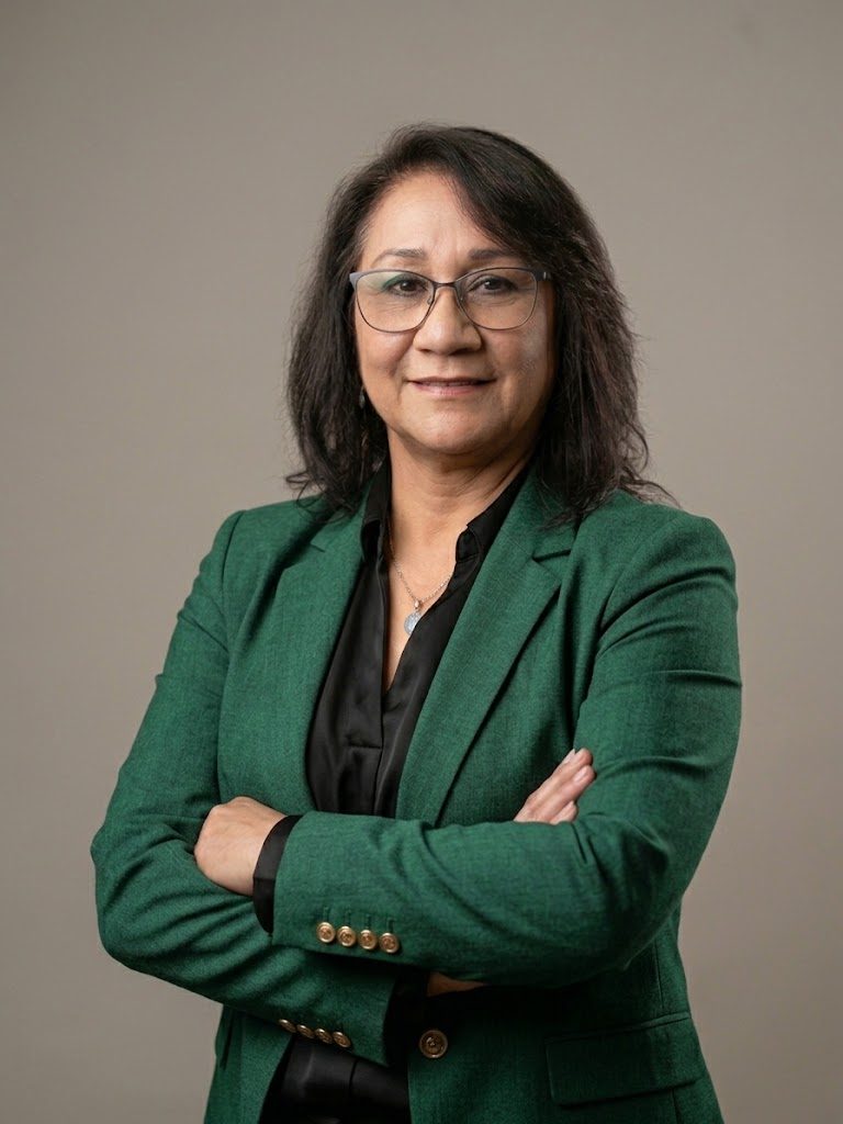 Barbara Apanatchi Gómez, asesora migratoria experta en extranjería en Chile